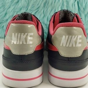 Womens Nike shoes